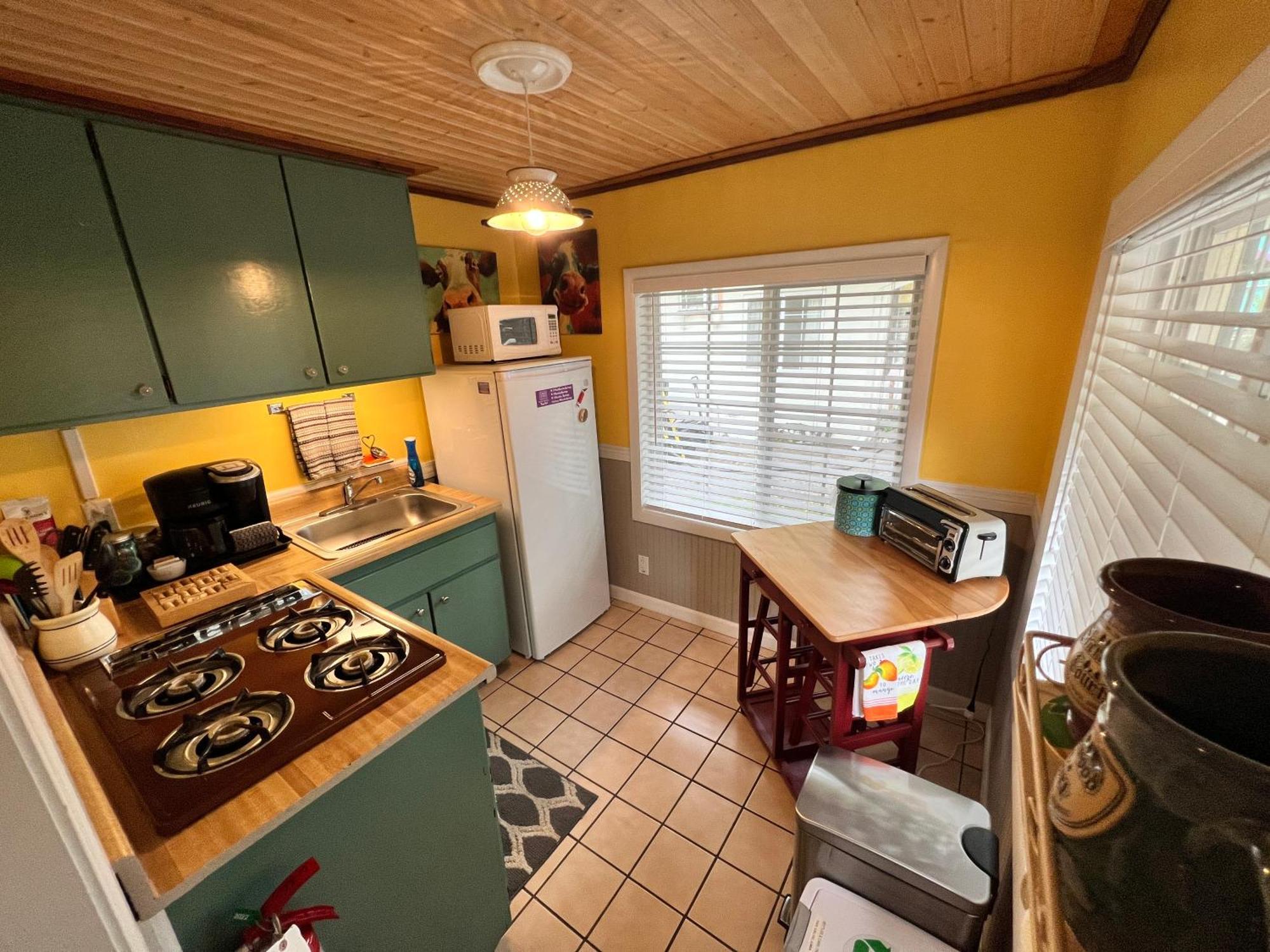 Sherwood Court Cottages & Guest Rooms Eureka Springs Exterior photo