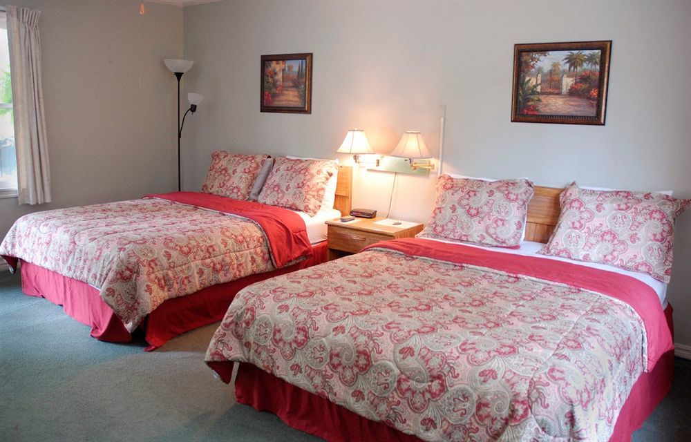 Sherwood Court Cottages & Guest Rooms Eureka Springs Exterior photo